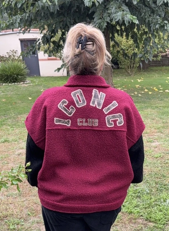 VESTE SANS MANCHES ICONIC CLUB FACON LAINE BOUILLIE